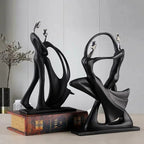 Escultura Abstrata de Casal em Resina para Decoração